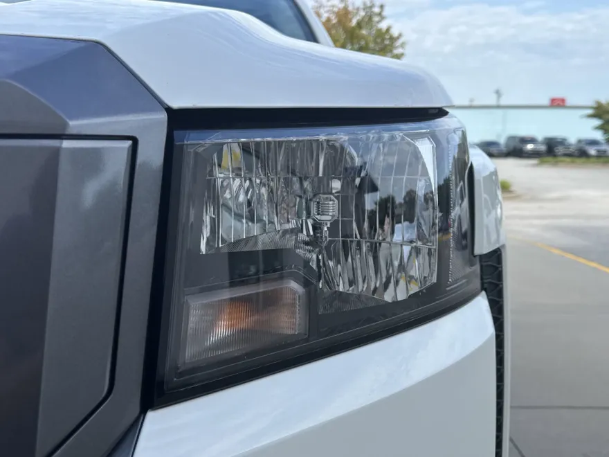 2025 Nissan Frontier SV photo 1