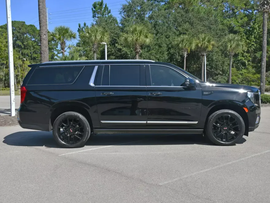 2022 Gmc Yukon XL Denali photo 1