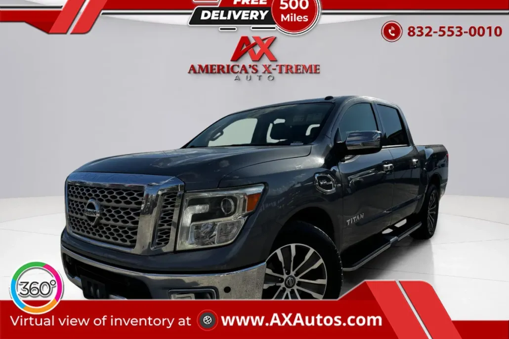2017 Nissan Titan SL photo 1