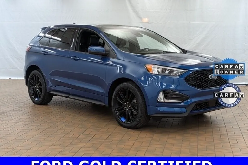 2021 Ford Edge ST photo 1