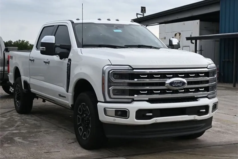 2024 Ford F-250 photo 1