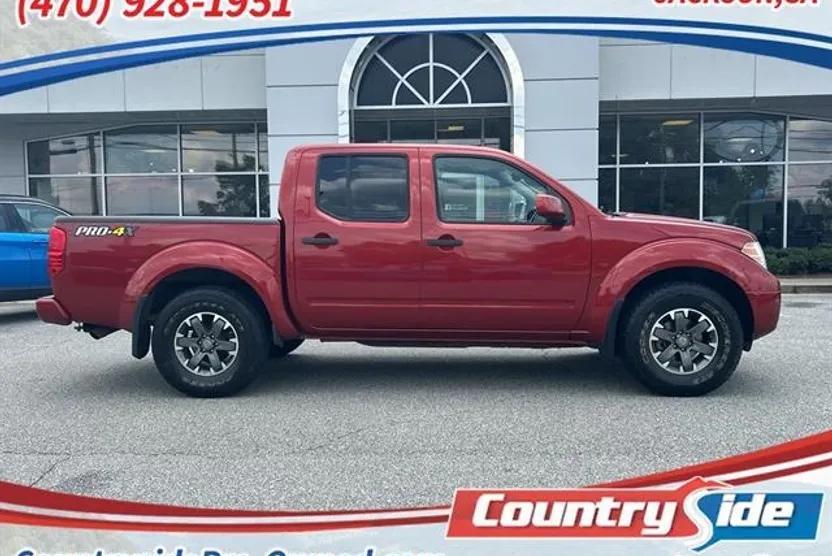 2018 Nissan Frontier PRO-4X photo 1