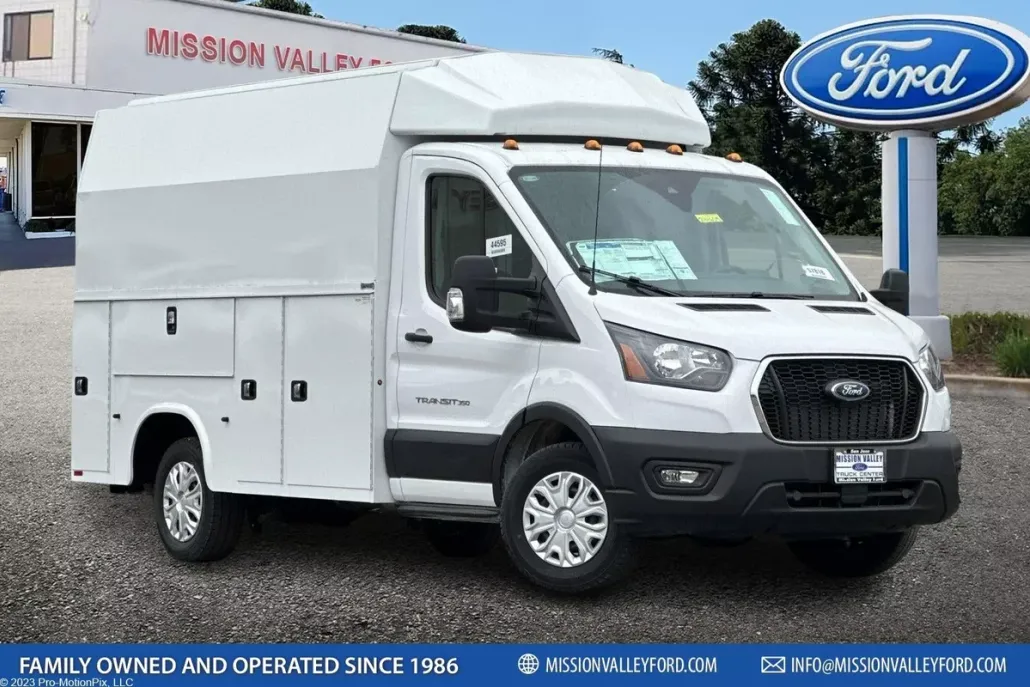 2024 Ford Transit photo 1