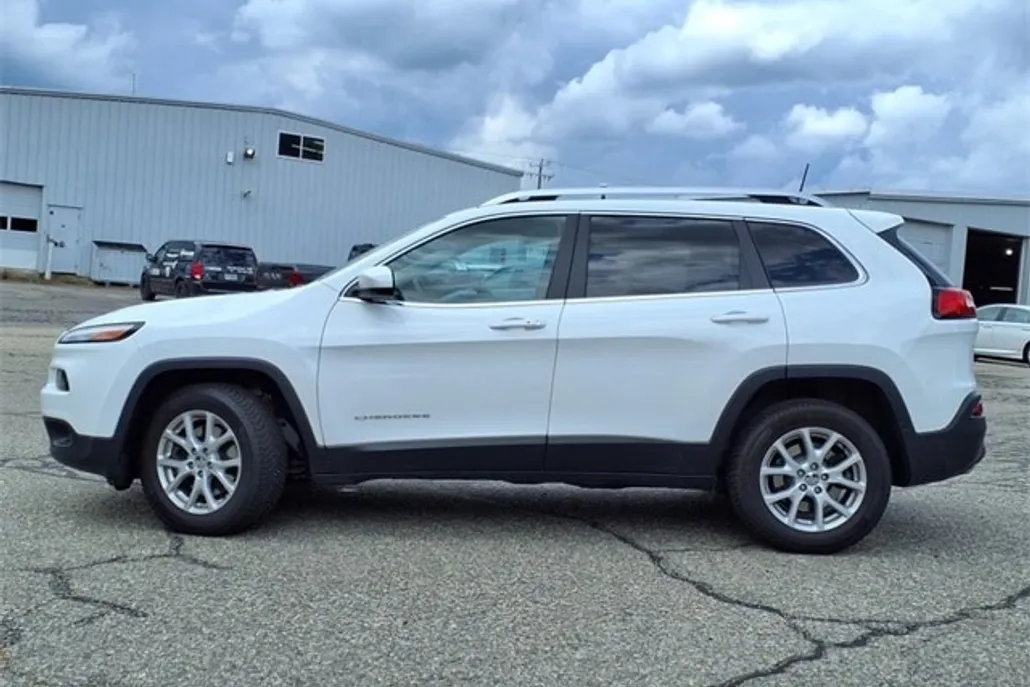 2017 Jeep Cherokee Latitude photo 1