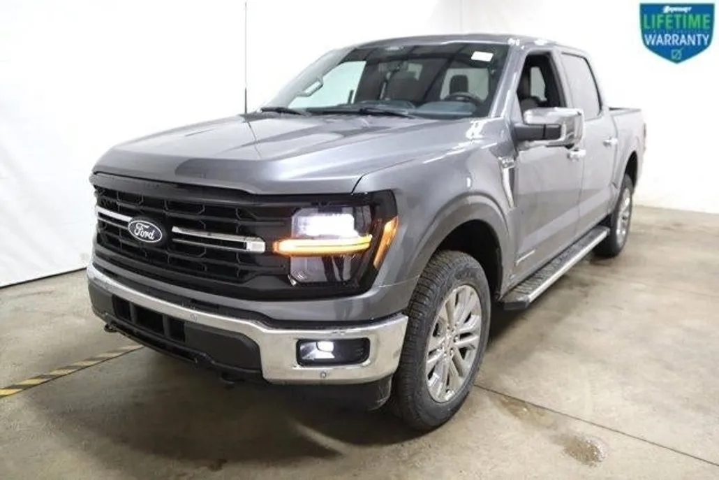 2025 Ford F-150 XLT photo 1