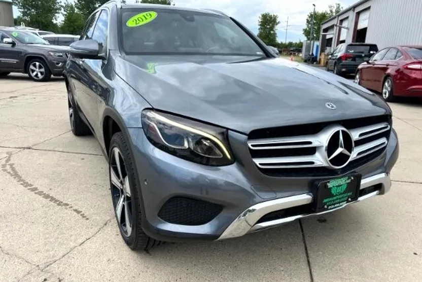 2019 Mercedes Benz GLC 4MATIC photo 1
