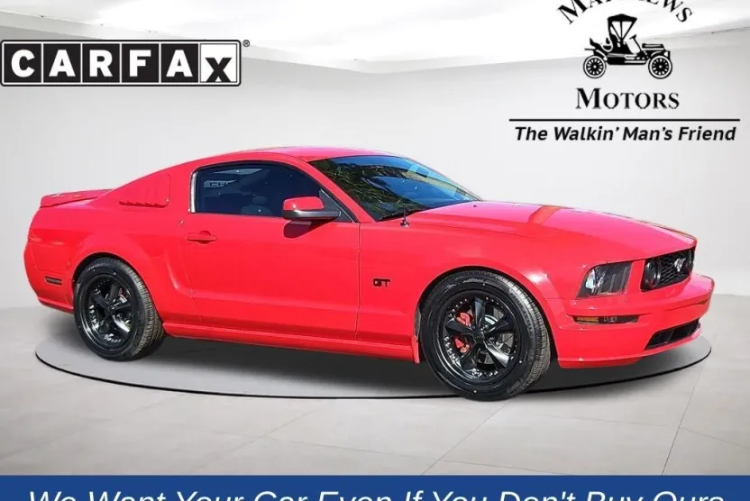 2005 Ford Mustang Base photo 1