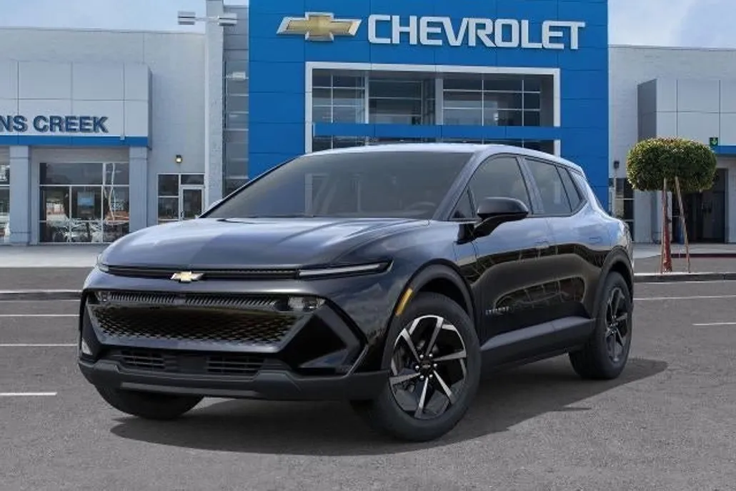 2026 Chevrolet Equinox EV 1LT photo 1