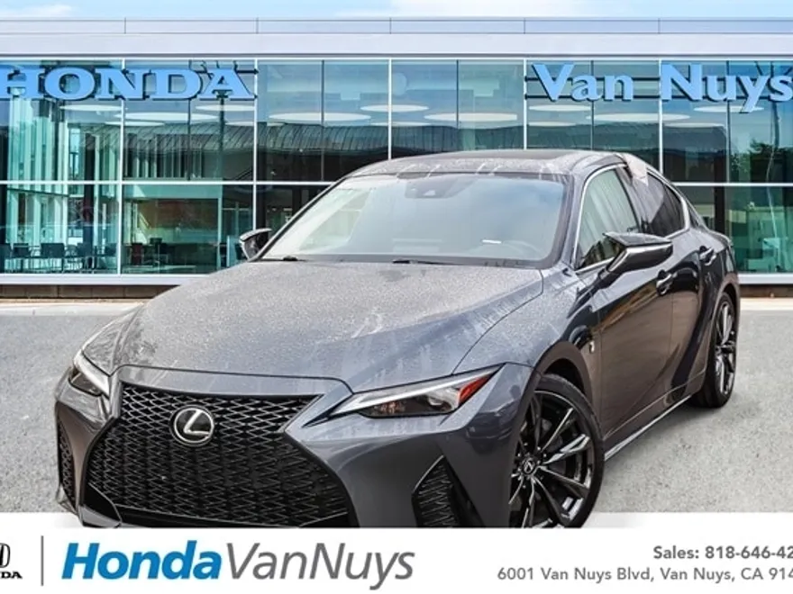 2022 Lexus IS 350 F SPORT photo 1
