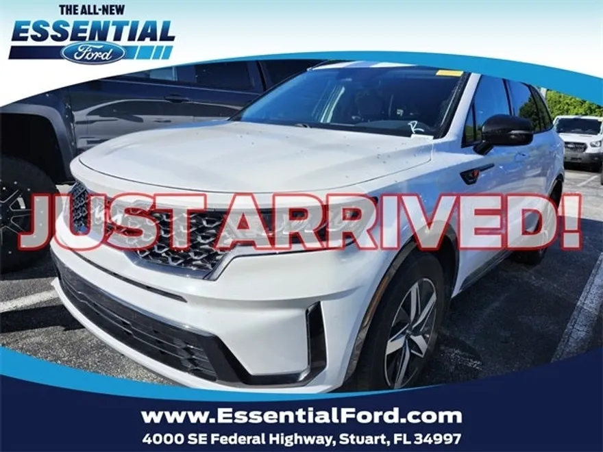 2023 Kia Sorento S photo 1