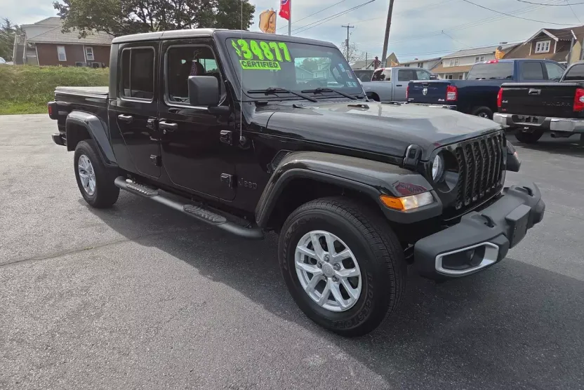 2023 Jeep Gladiator Sport photo 1