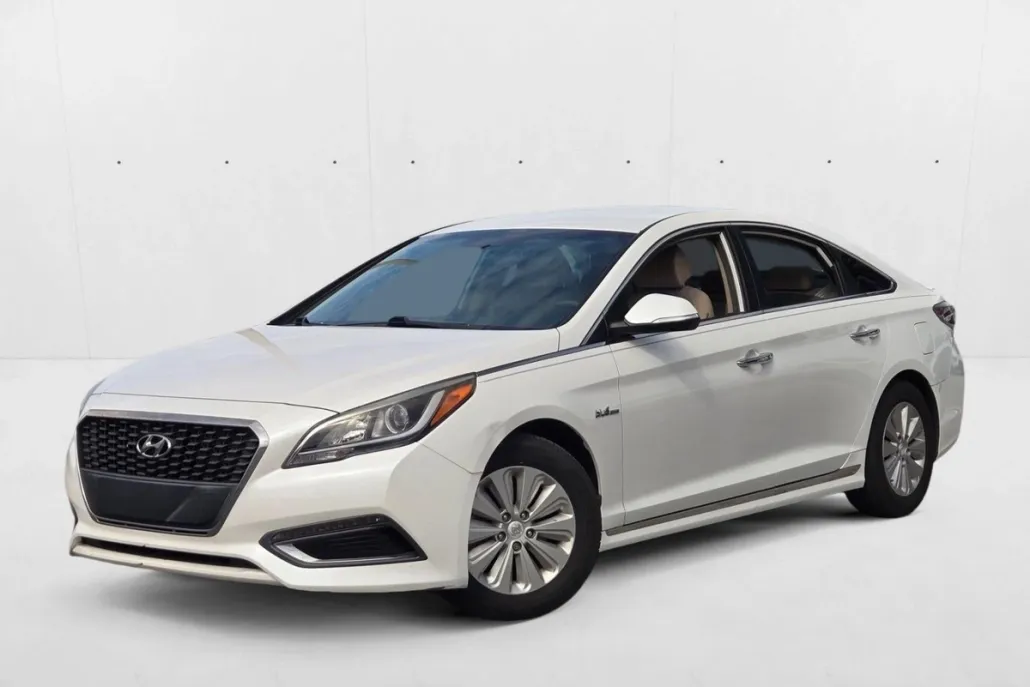 2016 Hyundai Sonata Hybrid SE photo 1