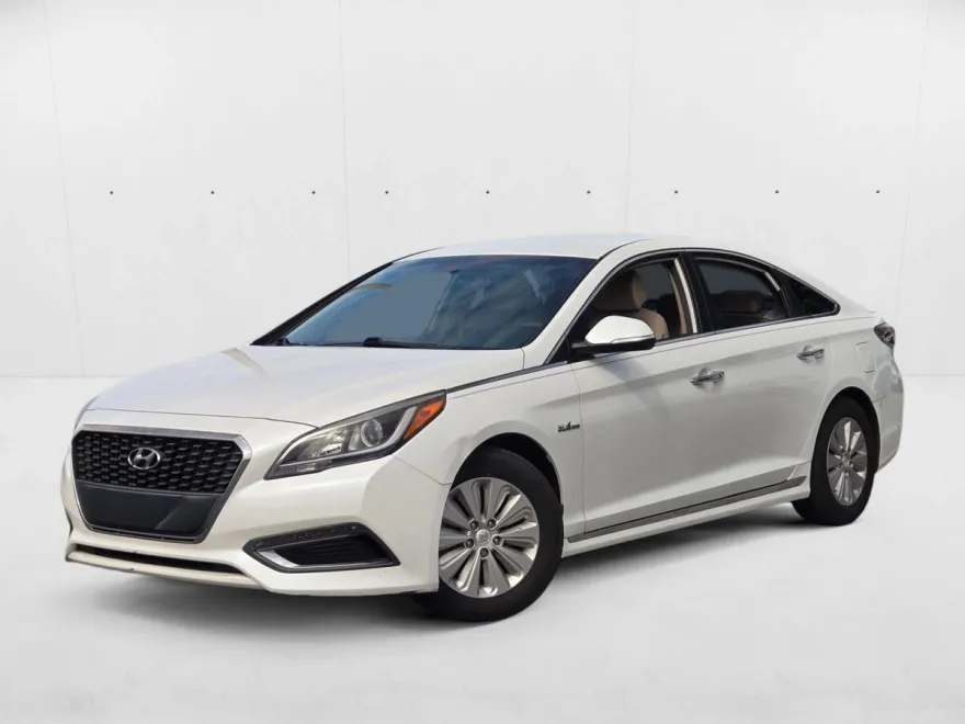 2016 Hyundai Sonata Hybrid SE photo 1