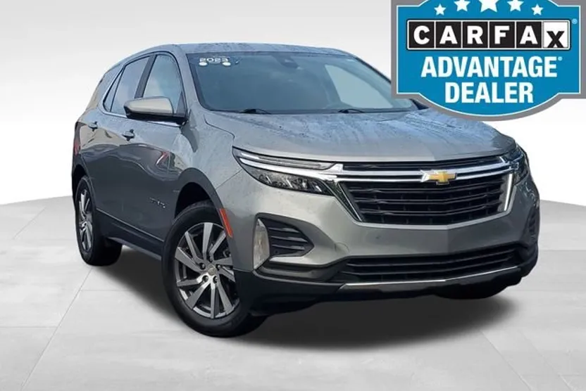 2023 Chevrolet Equinox LT photo 1