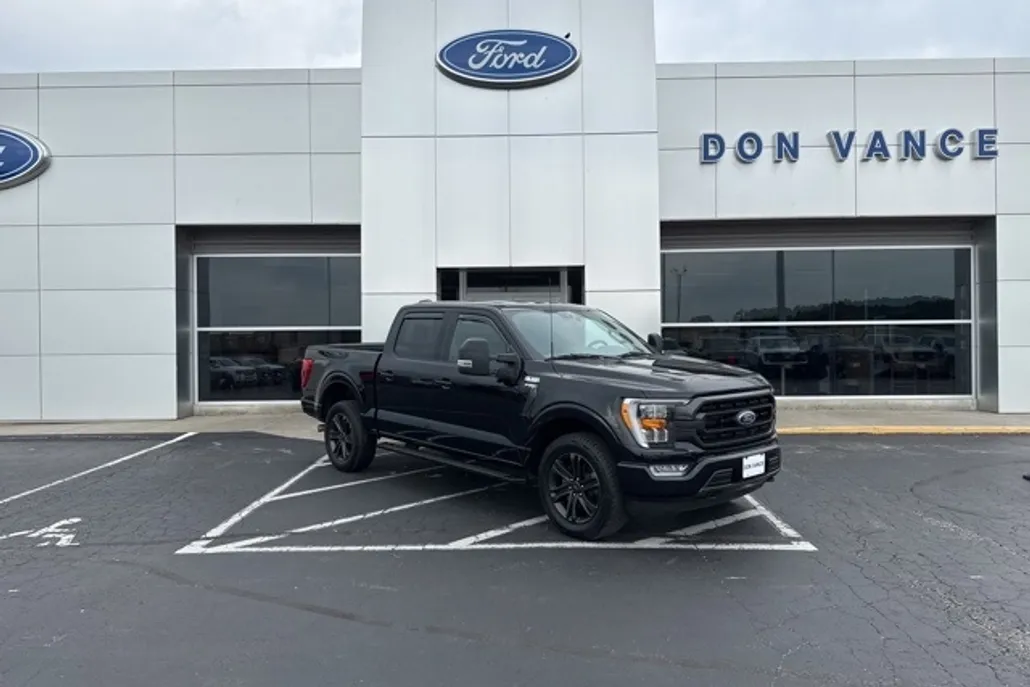 2022 Ford F-150 XLT photo 1