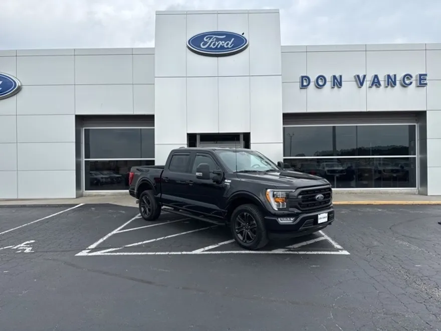 2022 Ford F-150 XLT photo 1