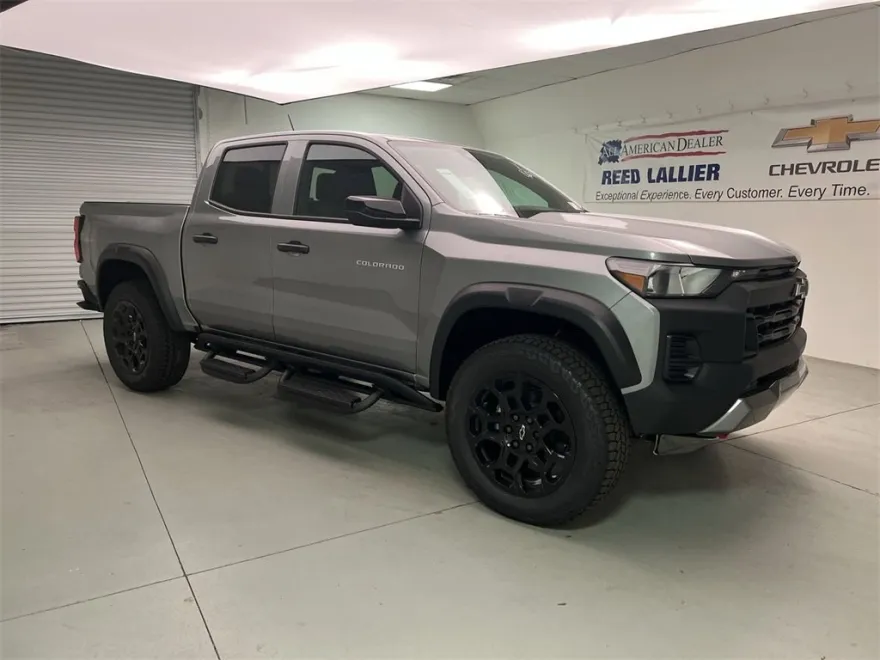 2026 Chevrolet Colorado Trail Boss photo 1