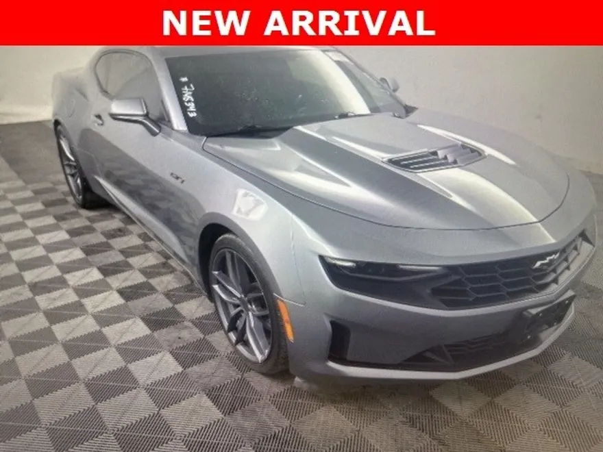 2020 Chevrolet Camaro LT1 photo 1