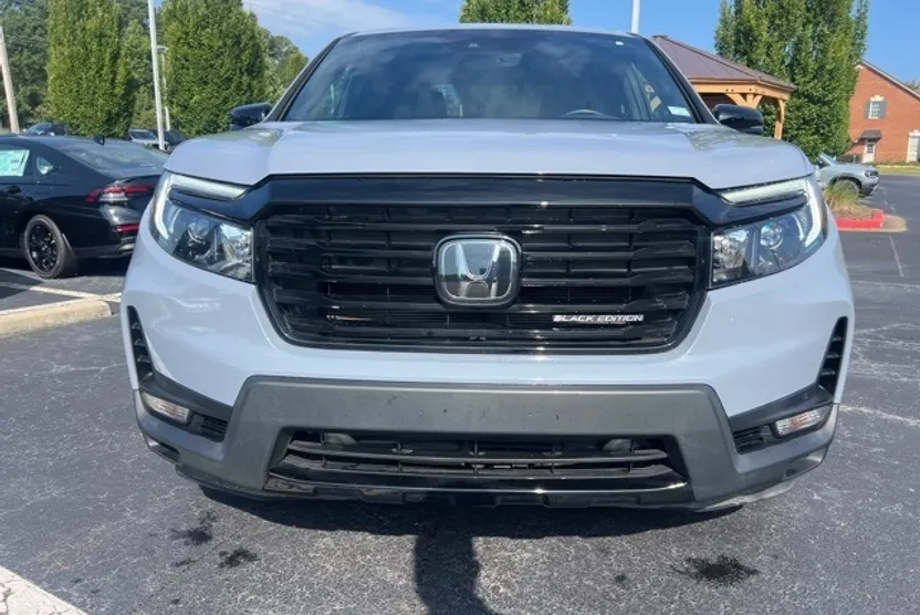 2023 Honda Ridgeline Black Edition photo 1