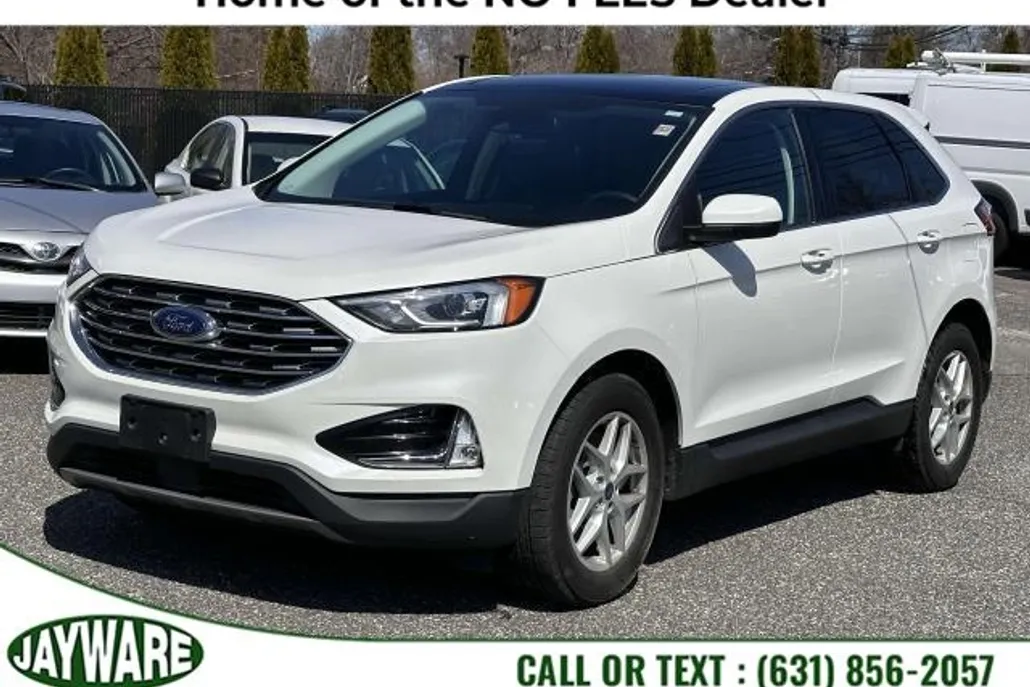 2022 Ford Edge SEL photo 1