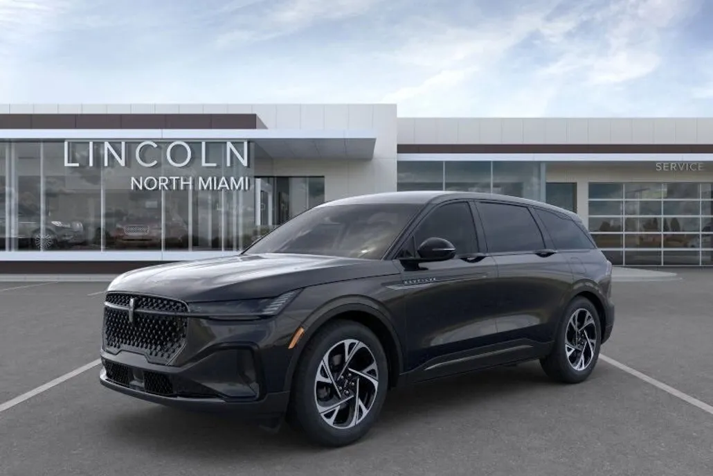2025 Lincoln Nautilus Premiere photo 1