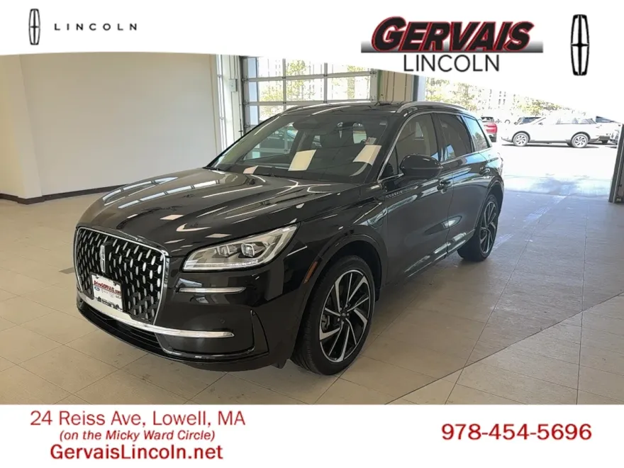 2024 Lincoln Corsair Grand Touring photo 1