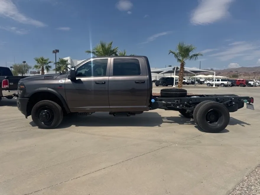 2025 Ram 3500 Tradesman photo 1