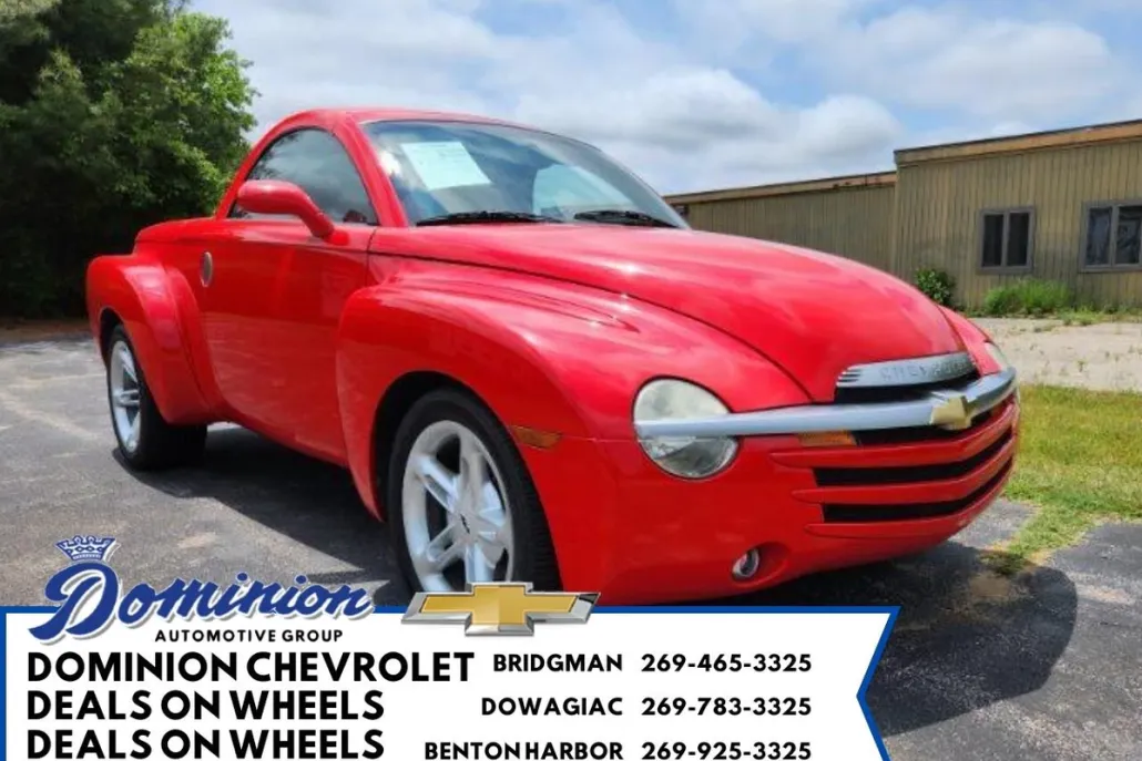 2003 Chevrolet SSR photo 1