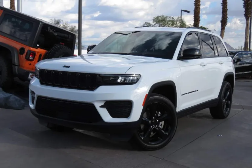 2025 Jeep Grand Cherokee Altitude X photo 1