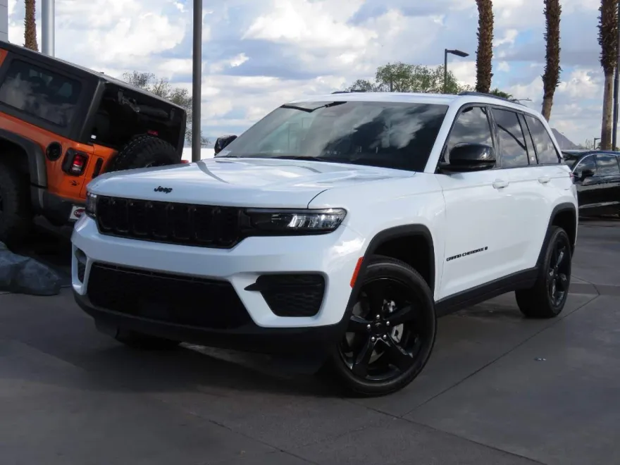 2025 Jeep Grand Cherokee Altitude X photo 1
