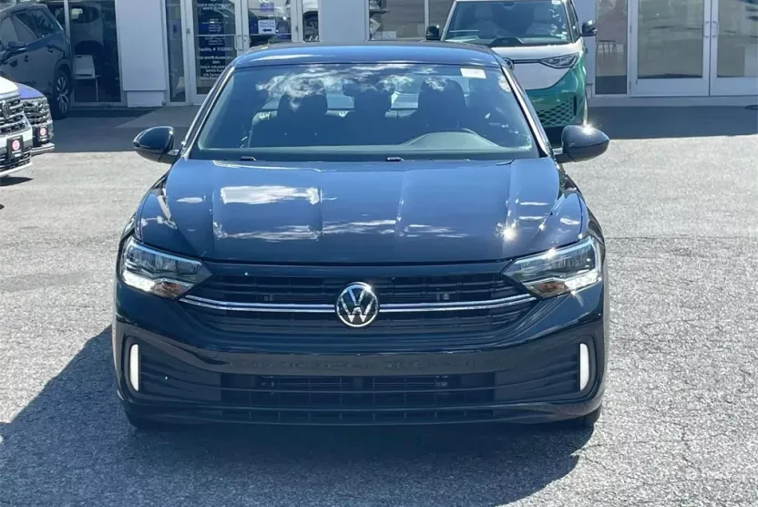 2024 Volkswagen Jetta 1.5T Sport photo 1
