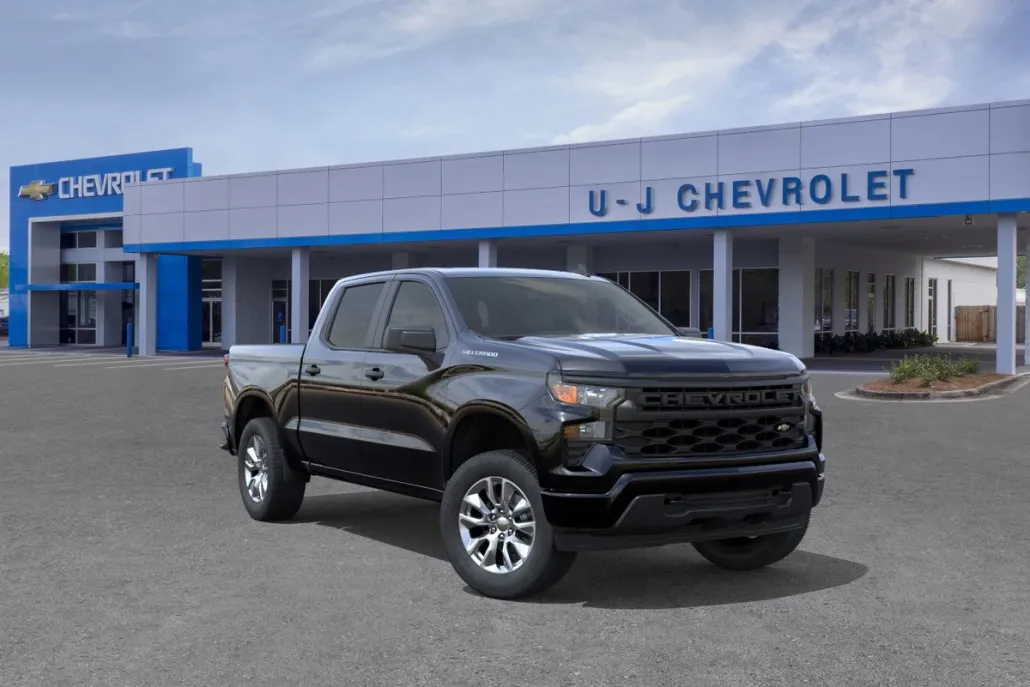 2026 Chevrolet Silverado 1500 Custom photo 1