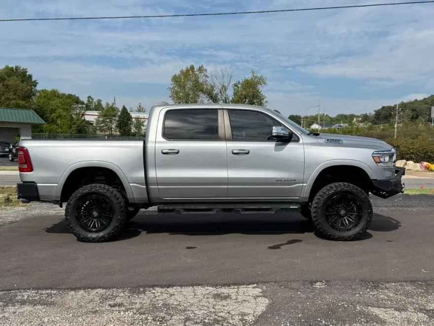 2020 Ram 1500 Laramie photo 1