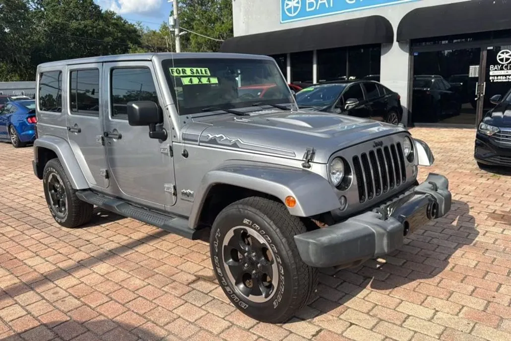 2014 Jeep Wrangler Unlimited Polar Edition Sport photo 1