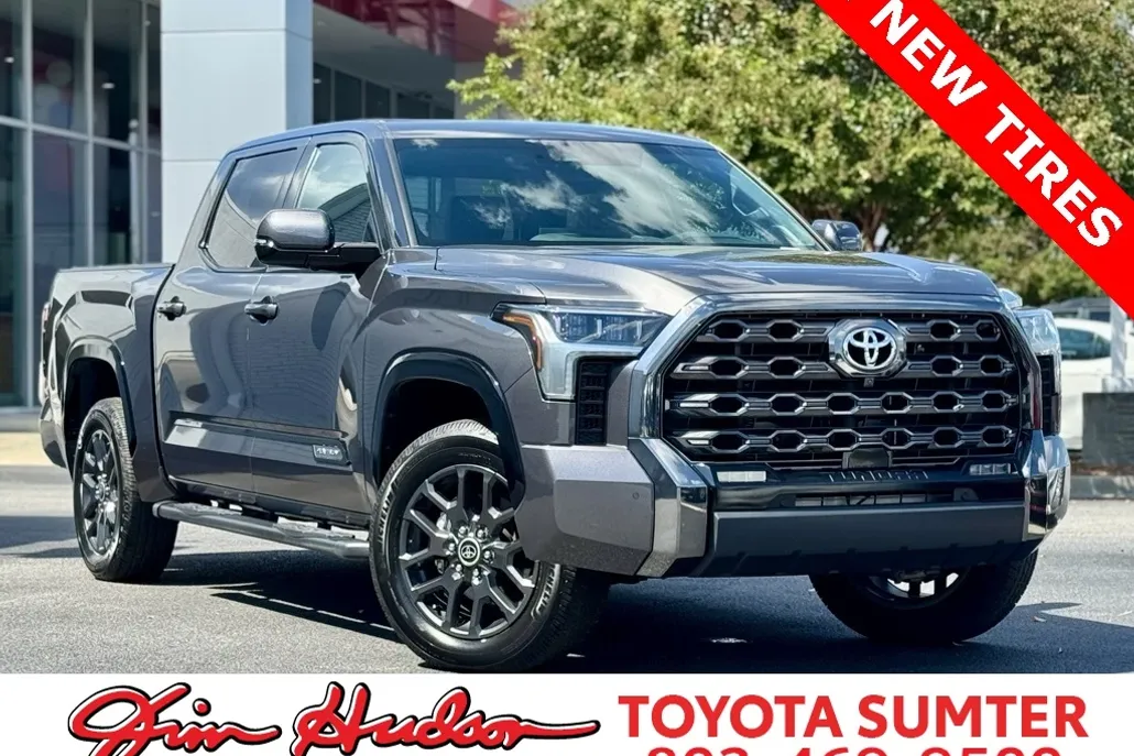 2023 Toyota Tundra Platinum photo 1