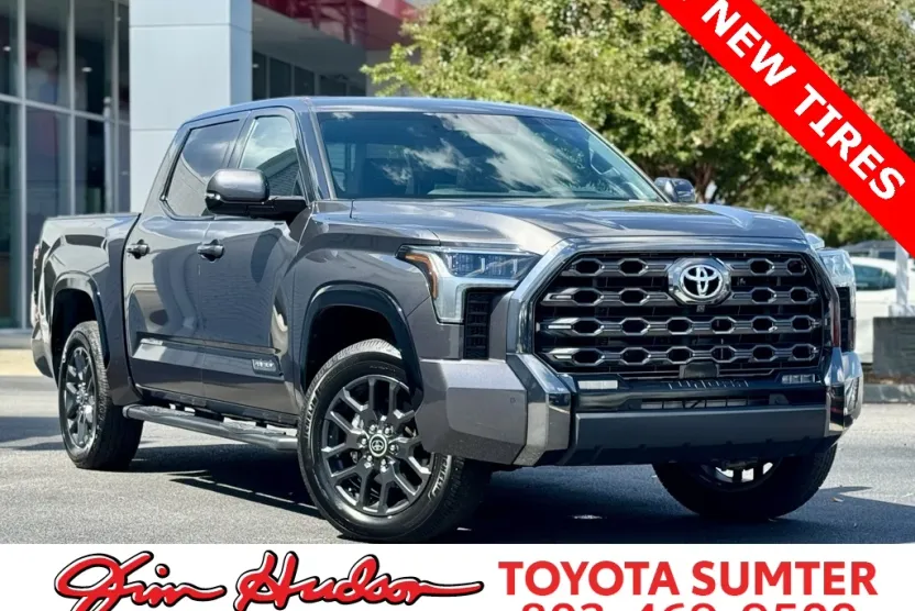 2023 Toyota Tundra Platinum photo 1