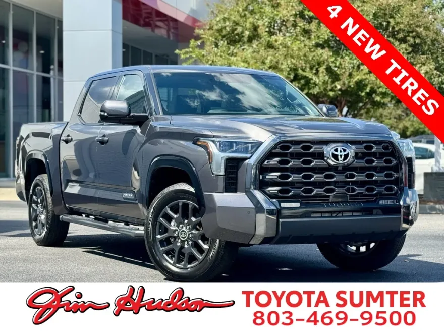 2023 Toyota Tundra Platinum photo 1