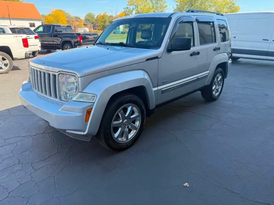 2012 Jeep Liberty Sport photo 1
