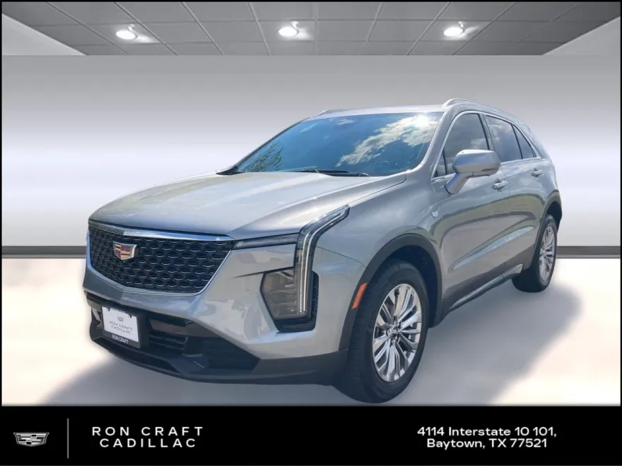 2025 Cadillac XT4 Premium Luxury photo 1