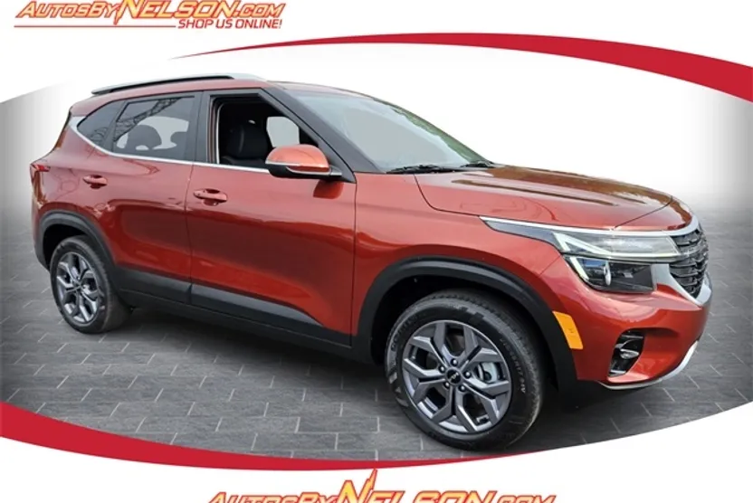 2024 Kia Seltos S photo 1