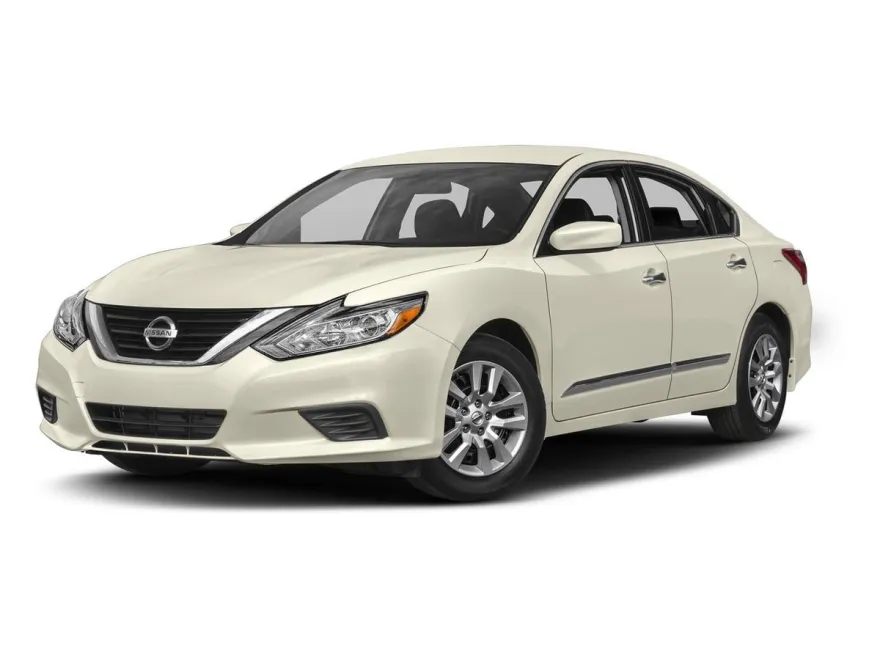 2017 Nissan Altima 2.5 photo 1