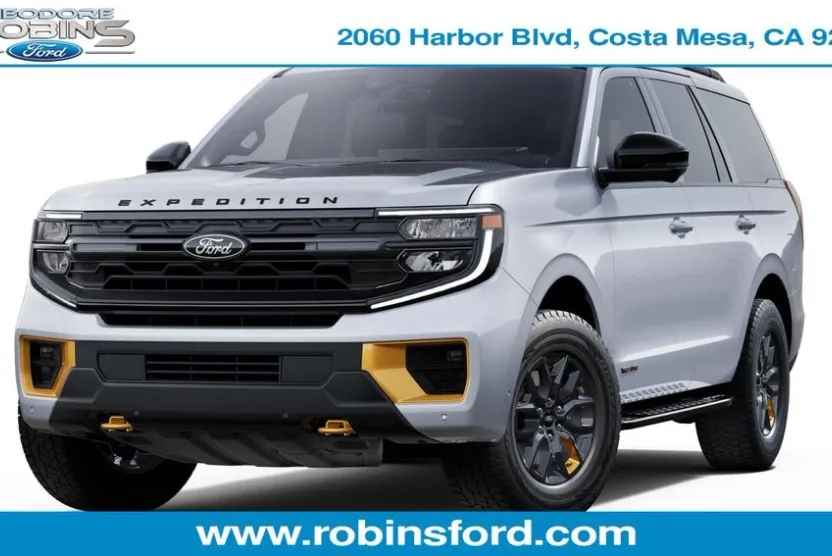 2025 Ford Expedition Base photo 1