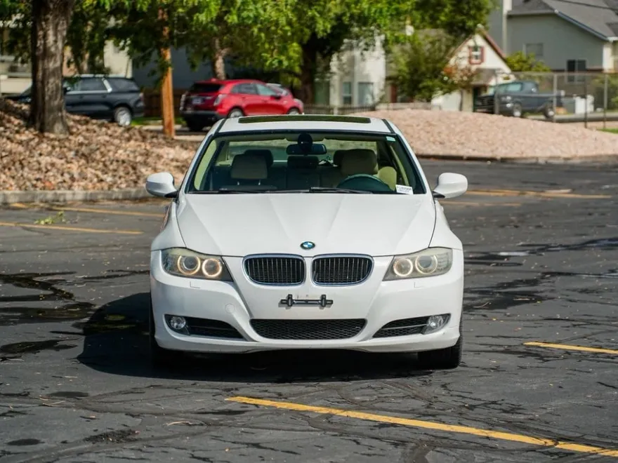 2011 Bmw 328i xDrive photo 1