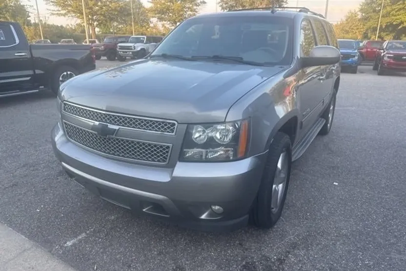 2012 Chevrolet Tahoe LT photo 1