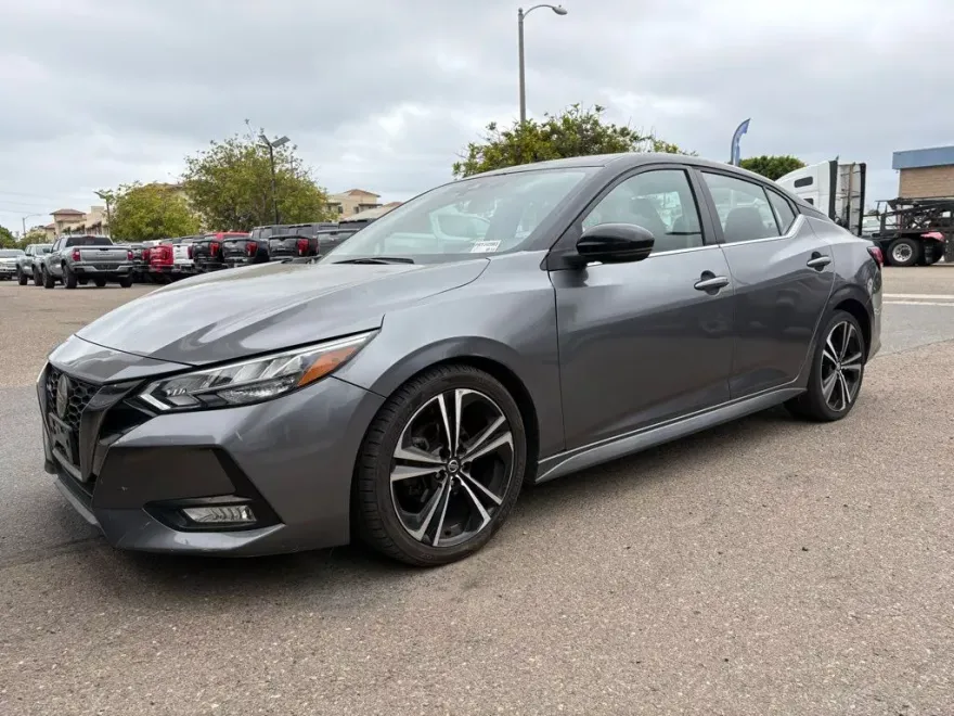 2021 Nissan Sentra SR photo 1