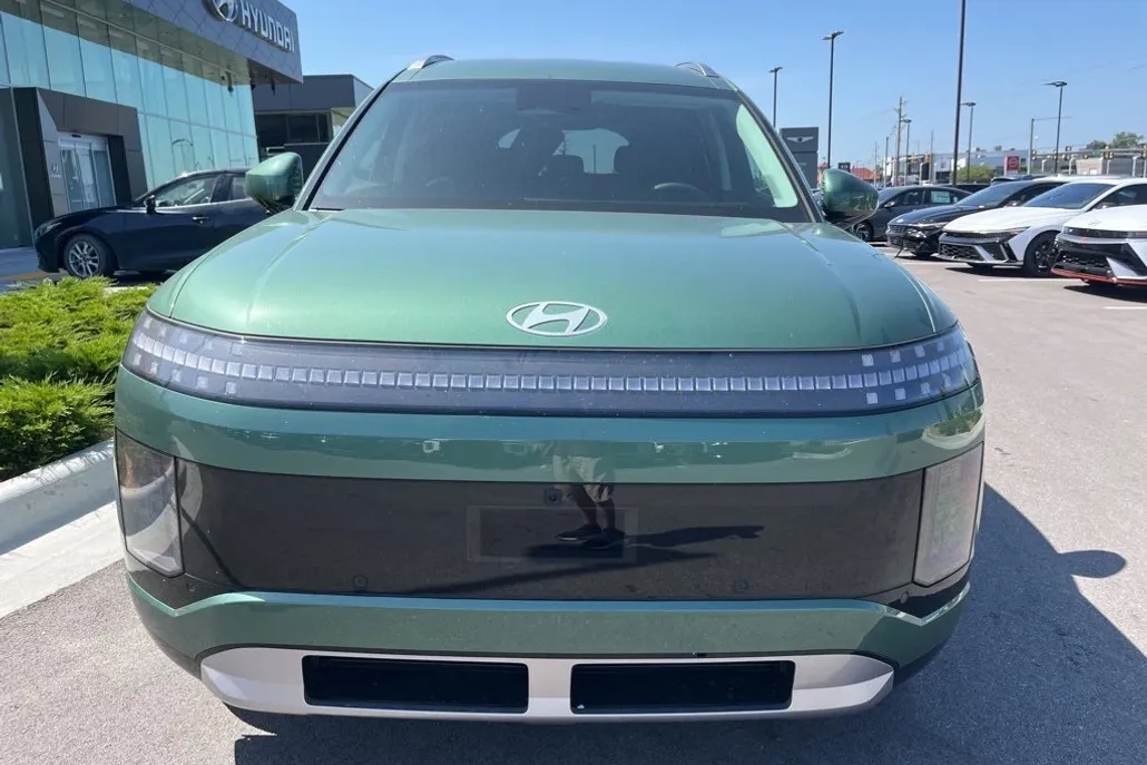 2026 Hyundai Ioniq SEL photo 1