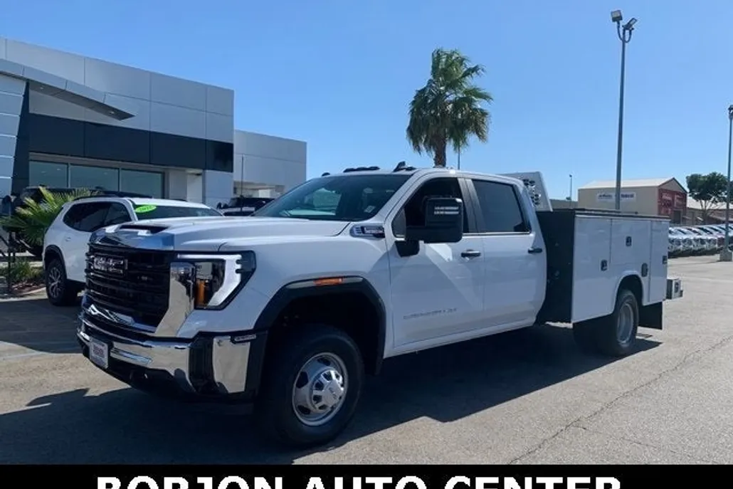 2025 Gmc Sierra 3500 HD Pro photo 1