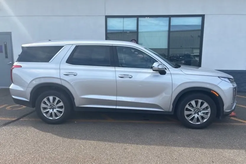 2025 Hyundai Palisade SEL photo 1