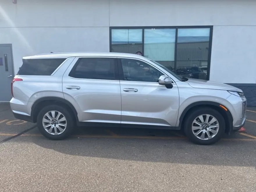 2025 Hyundai Palisade SEL photo 1