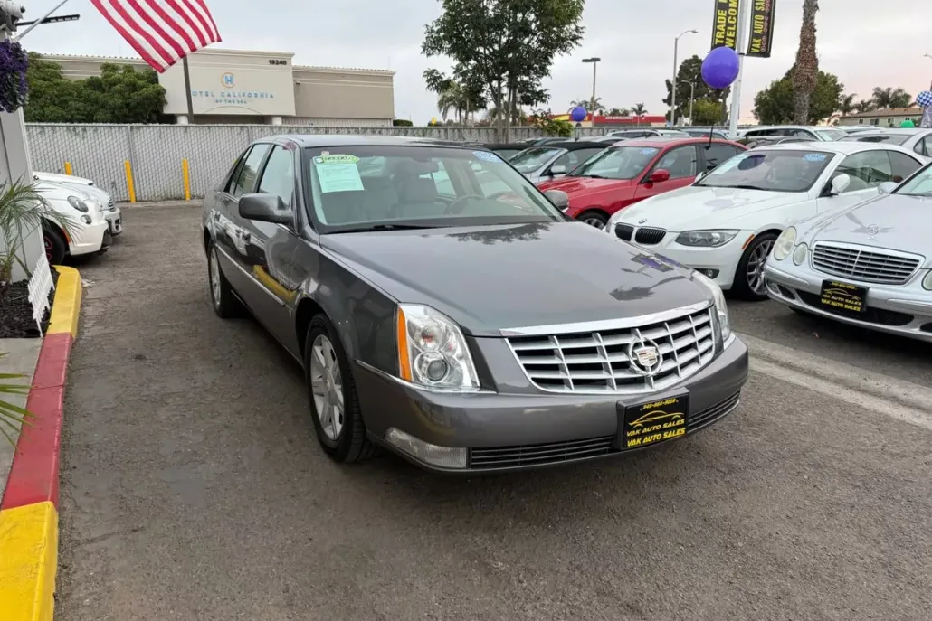 2006 Cadillac DTS photo 1